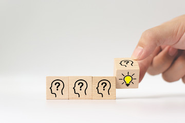 学而思与新东方股票未来有没有上涨的可能呢？